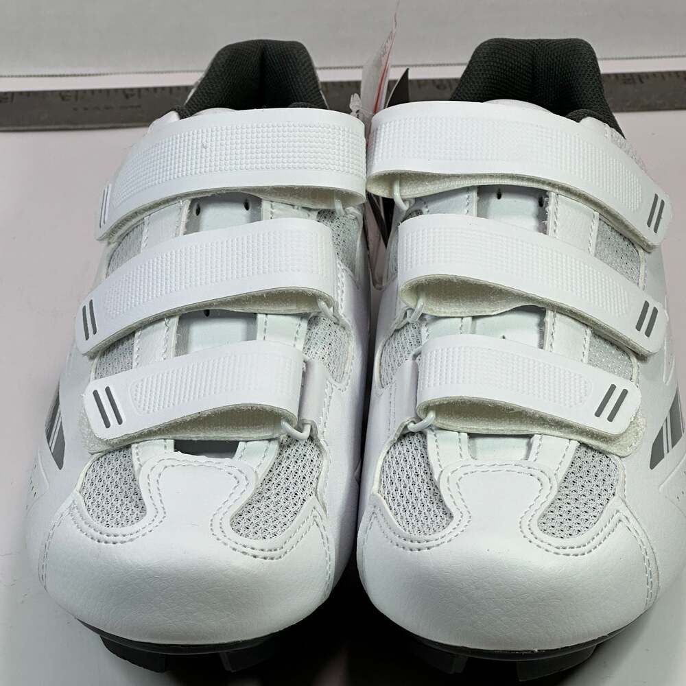 Tommaso Cycling Shoes White Size 40 Women’s Size 9 plus Accessories NEW